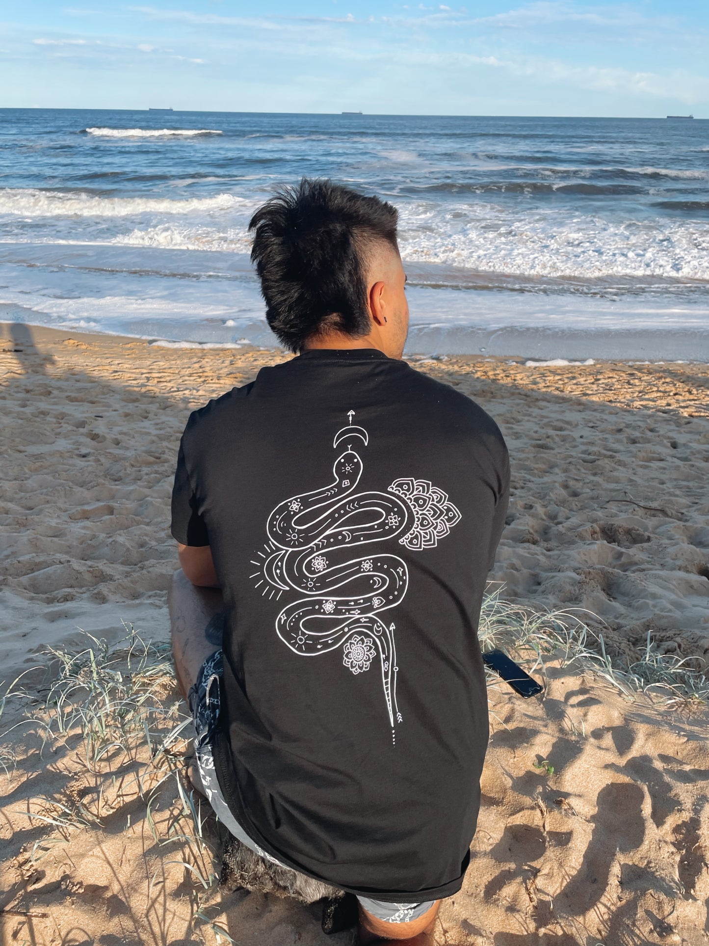 Unisex Serpent tee (long fit)